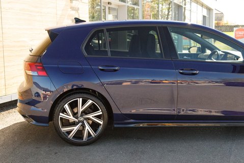 Volkswagen Golf R-LINE TSI 7