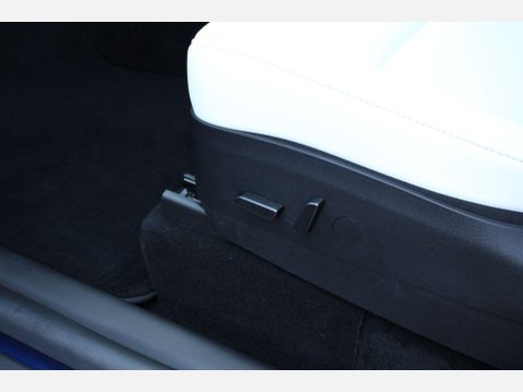 Tesla Model Y LONG RANGE 12