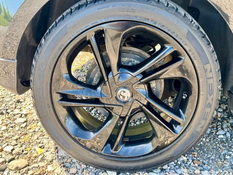 Vauxhall Corsa LIMITED EDITION 44