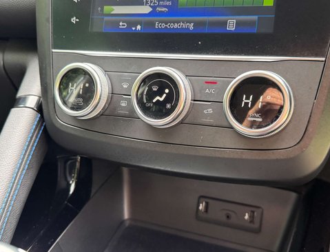 Renault Kadjar 1.5 Kadjar S Edition Blue dCi 5dr 28