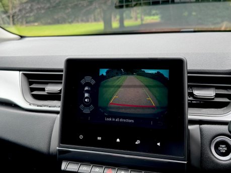 Renault Captur TECHNO E-TECH 27