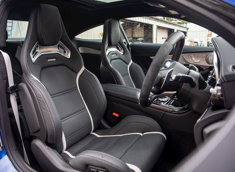 Mercedes-Benz C Class C63 S Coupe 12