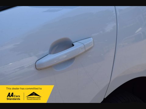 Jaguar F-Pace 2.0 F-Pace R-Sport AWD D Auto 4WD 5dr 17