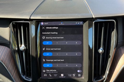 Volvo XC60 RECHARGE T8 ULTIMATE DARK AWD -PLUG IN HYBRID - VAT Q -PAN ROOF  61