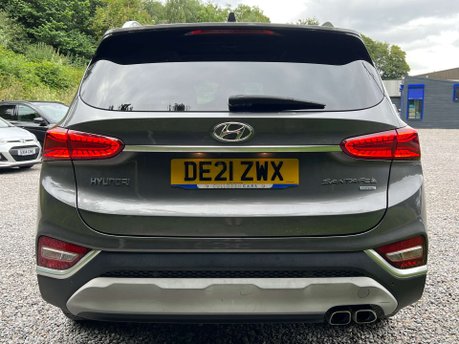 Hyundai SANTA FE 2.2 Santa Fe Premium SE CRDi Auto 4WD 5dr 7