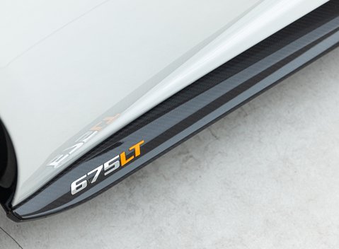 McLaren 675LT 26