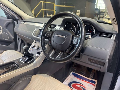 Land Rover Range Rover Evoque 2.0 Range Rover Evoque SE Tech TD4 4WD 5dr 3