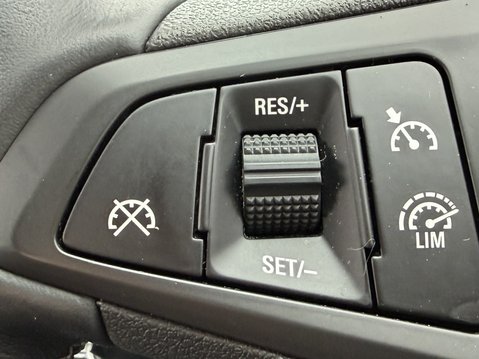 Vauxhall Corsa 1.4 Griffin 5dr 30