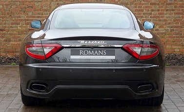 Maserati Granturismo Sport 10