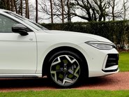 Volkswagen Passat R-LINE DSG 27