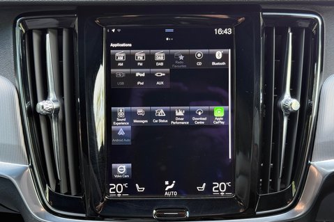 Volvo V90 D5 POWERPULSE R-DESIGN AWD 44
