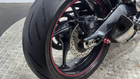 Triumph Street Triple R 2015 15K QUICK SHIFTER ARROW EXHAUST NEW MOT NAKED BIKE 16