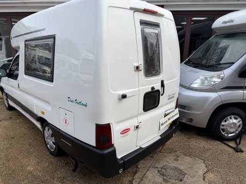 Romahome Duo OUTLOOK R20 HI MODEL 2 BERTH CAMPER VAN 3