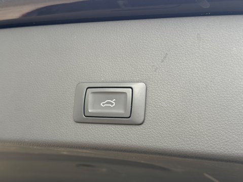 Audi A6 AVANT TDI QUATTRO BLACK EDITION 7