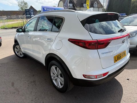 Kia Sportage 1.7 CRDi 2 DCT Euro 6 (s/s) 5dr 9