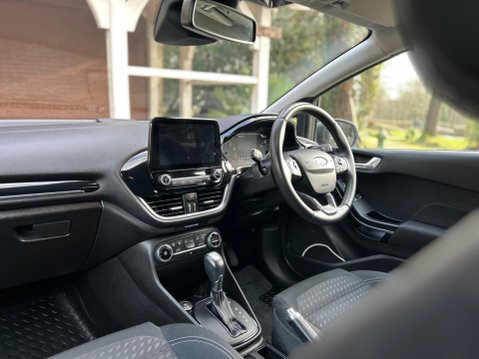 Ford Fiesta TITANIUM 20