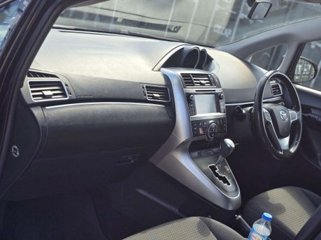 Toyota Verso 1.8 V-Matic Trend MPV 5dr Petrol Multidrive S Euro 6 (147 ps) 9