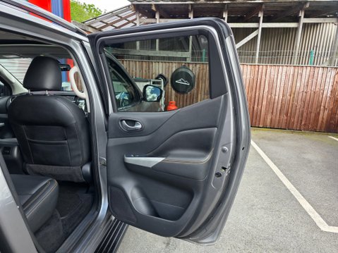 Nissan Navara DCI N-GUARD SHR DCB 23