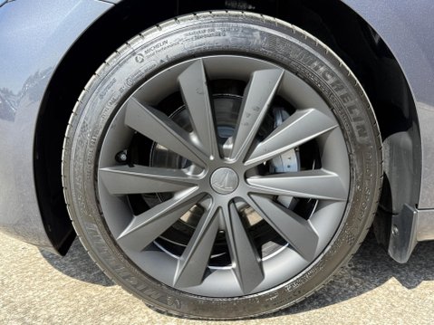 Tesla Model 3 Saloon 4dr Electric Auto RWD (241 bhp) 18