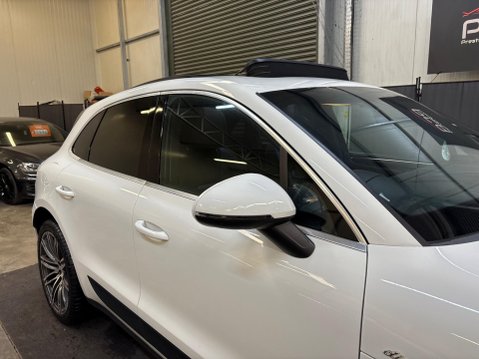 Porsche Macan 3.0 TD V6 S PDK 4WD Euro 6 (s/s) 5dr 54