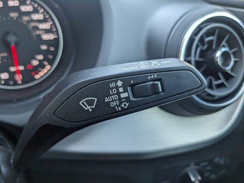 Audi Q2 TFSI SPORT 24