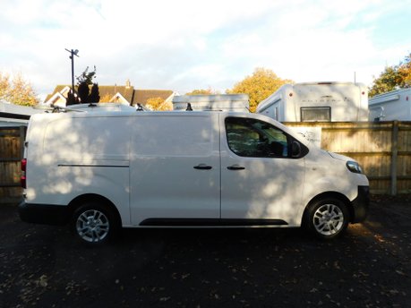 Vauxhall Vivaro 1.5 Turbo D1 2900 DYNAMIC S/S L2H 3