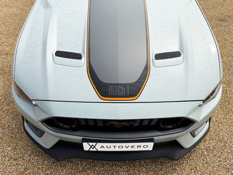 Ford Mustang MACH 1 21