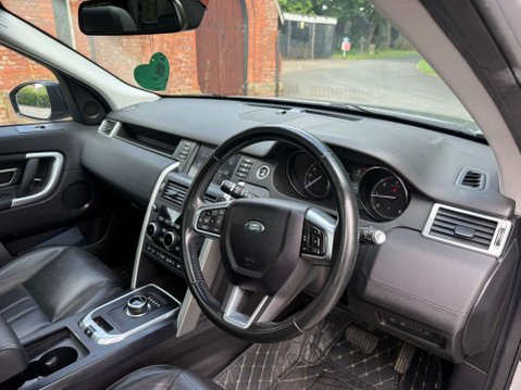 Land Rover Discovery Sport 2.0 Discovery Sport HSE TD4 Auto 4WD 5dr 31