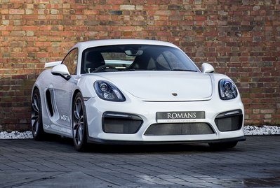Porsche Cayman GT4