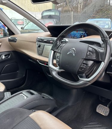 Citroen C4 Picasso E-HDI AIRDREAM EXCLUSIVE PLUS AUTOMATIC.9 SERVICES,FULLY LOADED SPEC 3