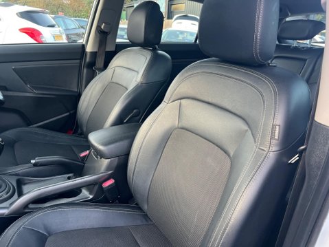 Kia Sportage 1.6 GDi EcoDynamics 2 2WD Euro 5 (s/s) 5dr 28