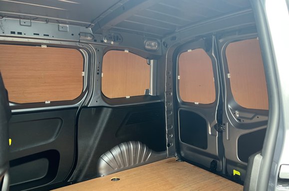 Peugeot Partner BLUEHDI ASPHALT PREMIUM L1 37