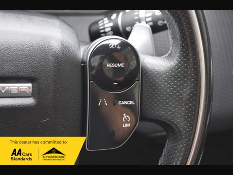 Land Rover Range Rover Velar 2.0 Range Rover Velar R-Dynamic S D240 Auto 4WD 5dr 59