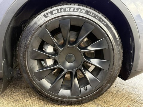 Tesla Model Y (Dual Motor) Long Range SUV 5dr Electric Auto 4WDE (384 bhp) 14