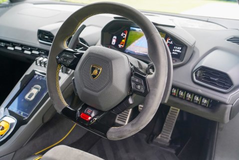 Lamborghini Huracan LP 610-2 EVO 11