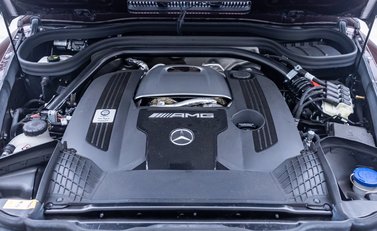 Mercedes-Benz G Class AMG G63 Carbon Edition 45