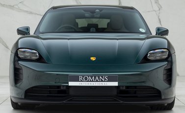 Porsche Taycan GTS Sport Turismo 4