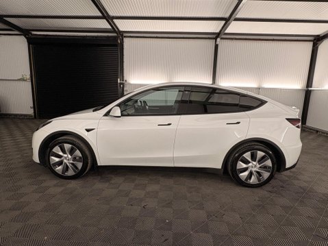Tesla Model Y Auto RWD 5dr 40