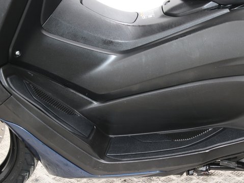 Yamaha Nmax 125 GPD125-A ABS 22