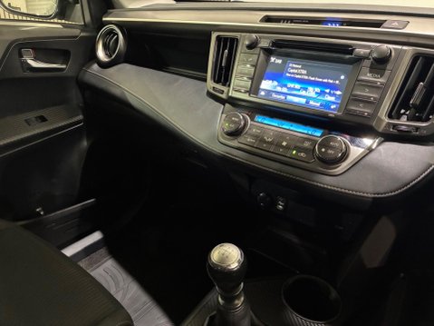 Toyota Rav4 2.0 D-4D Icon 4WD Euro 5 (s/s) 5dr 56