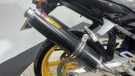 Aprilia SL1000 Falco 2004 ONLY 22K RUNS AND RIDES GREAT NEW MOT 1000CC V TWIN TOURER BIKE 23