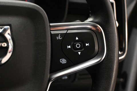 Volvo XC40 1.5 XC40 Inscription Pro T3 Auto 5dr 35