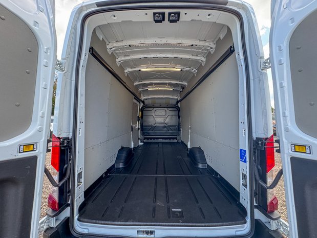 Ford Transit XLWB L4H3 High Roof Limited 350 Air Con Nav Sensors EURO 6 9