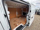 Renault Trafic AUTO SWB L1H1 Low Roof LL31 Air Con Alloys Cruise Nav EURO 6 8