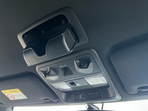 Mitsubishi Outlander PHEV DYNAMIC 29