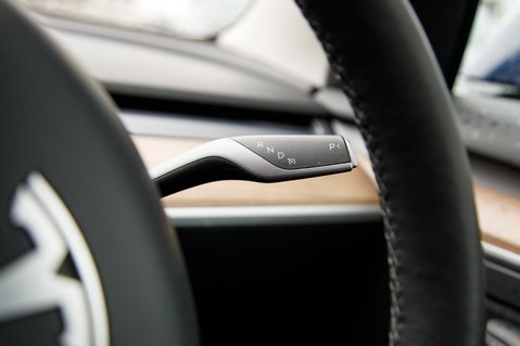 Tesla Model 3 MODEL 3 13