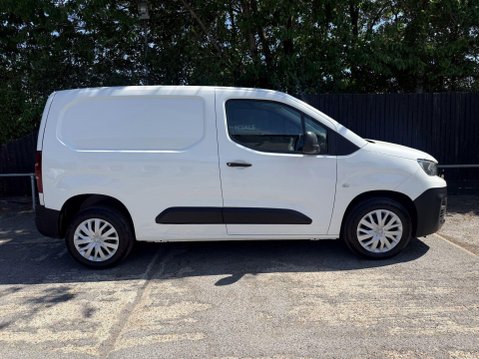 Peugeot Partner BLUEHDI PROFESSIONAL L1 10