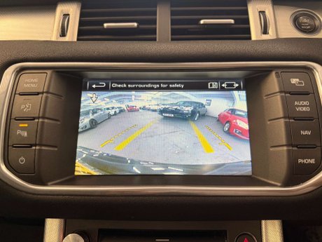 Land Rover Range Rover Evoque 2.2 SD4 Dynamic SUV 5dr Diesel Auto 4WD Euro 5 (s/s) (190 ps) 37