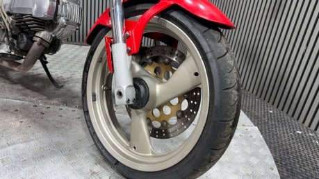 Ducati Monster 600 1994 ONLY 12K GOOD RUNNING CLASSIC VTWIN PROJECT BIKE 19