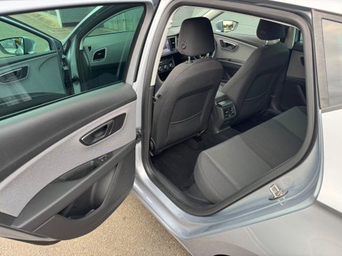 SEAT Leon TSI EVO SE DYNAMIC 33